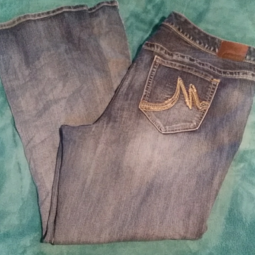 Maurices dark wash jeans size 22